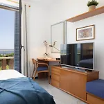 Lets Holidays Sea Views In 아파트 *