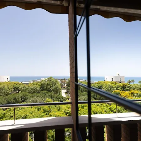Lets Holidays Sea Views In 아파트