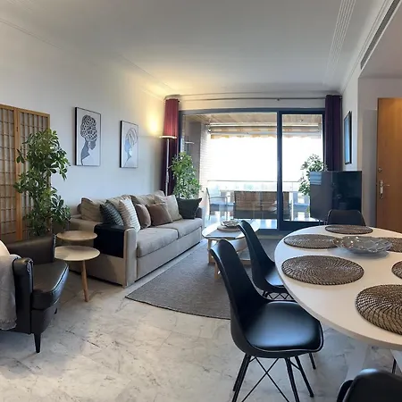 Lets Holidays Sea Views In Apartment *